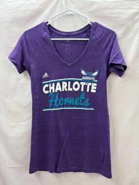 Adidas Women's M Purple Charlotte Hornets Casual Short Sleeve T-Shirt